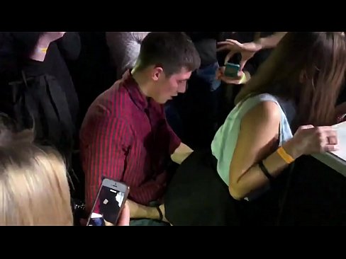 ❤️ ibalopo gidi ni a Russian nightclub. 18-odun-atijọ Russian girl ni anus ati obo buru jai ni a nightclub ni% yo.3dhentaix.ru